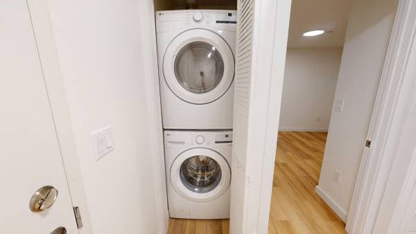 2BR/1BA Apartment on Jefferson · San Francisco photo 3