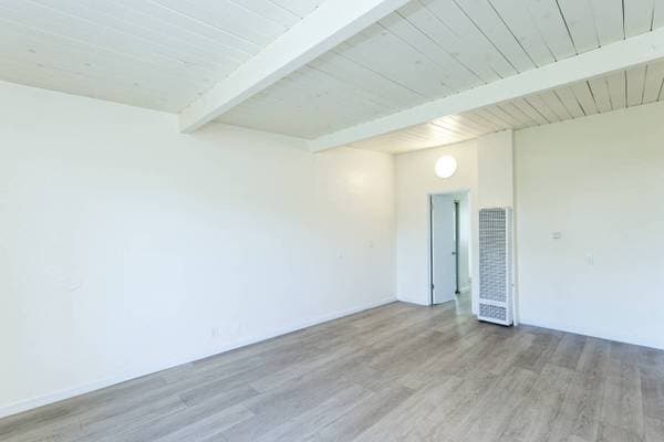 3BR/2BA Apartment · Oakland photo 3