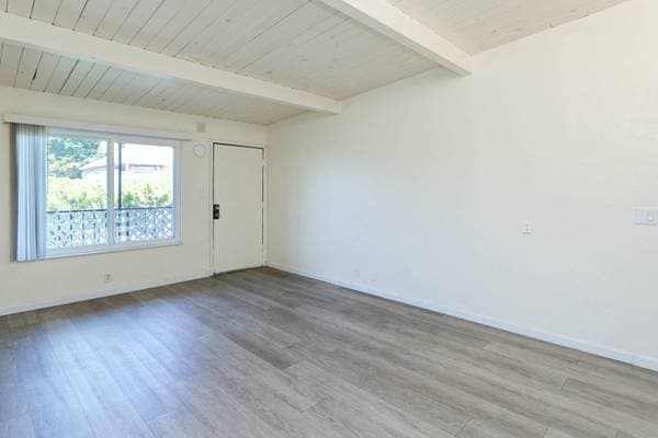 3BR/2BA Apartment · Oakland photo 5