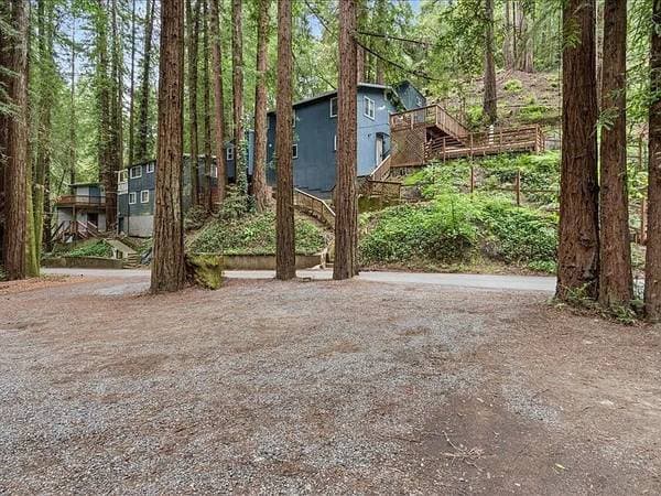 2BR/1BA Apartment on Canyon 1 Road · Guerneville photo 2