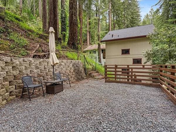 2BR/1BA Apartment on Canyon 1 Road · Guerneville photo 5