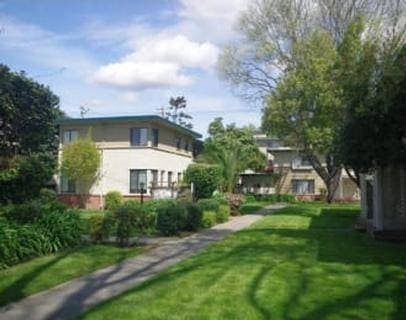 2BR/1BA Townhouse · San Leandro photo 4