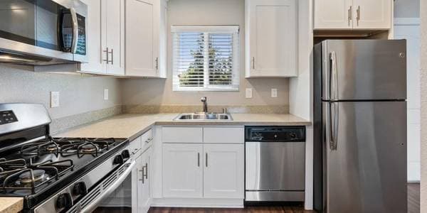 1BR/1BA Apartment on Fremont Blvd · Fremont photo 2
