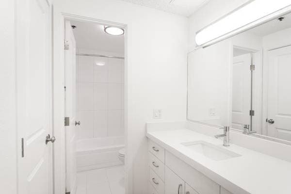 1BR/1BA Apartment on O'Farrell Street · San Francisco photo 2