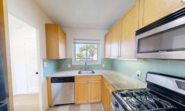 1BR/1BA Apartment on Serrano · San Francisco photo 1