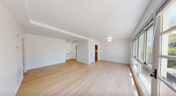 1BR/1BA Apartment on Serrano · San Francisco photo 5