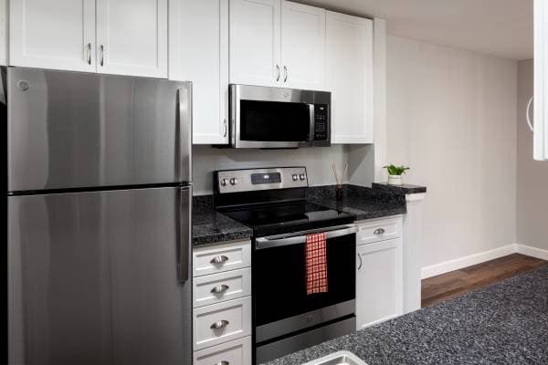 1BR/1BA Apartment on Pepper Tree Ln · Santa Clara photo 5