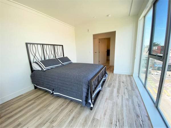2BR/2BA Apartment on Telegraph Ave. · Oakland photo 4