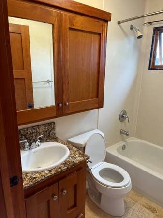 2BR/1BA Duplex · Santa Cruz photo 2