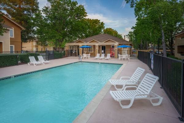 2BR/1BA Apartment · Morgan Hill photo 3