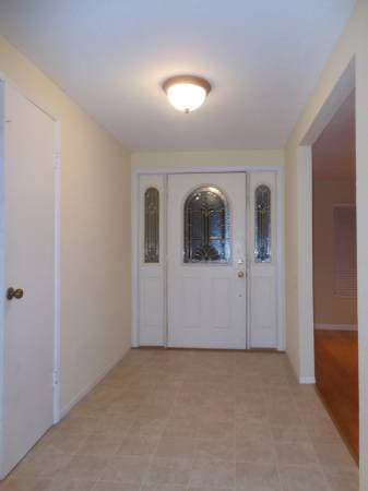 4BR/2BA Single Family House · Concord photo 2