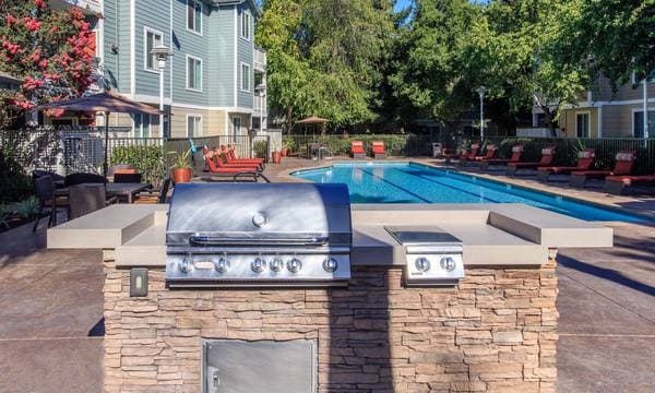 2BR/2BA Apartment · Hayward photo 4