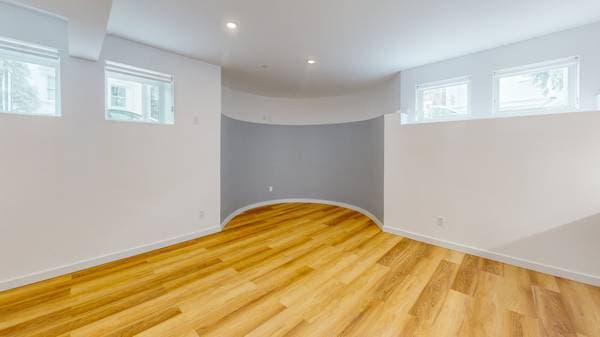 1BR/1BA Apartment on Washington St - 27 · San Francisco photo 5
