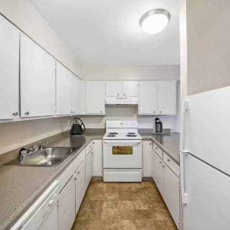2BR/1BA Apartment on Fig Tree Ln · Pleasant Hill photo 2