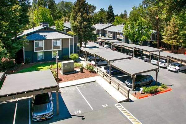 2BR/1BA Apartment on Fig Tree Ln · Pleasant Hill photo 4