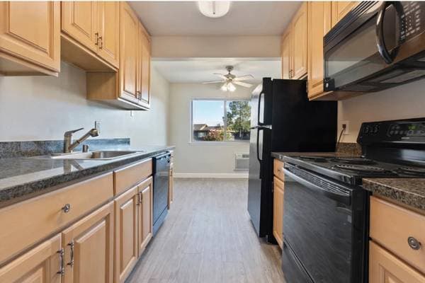 1BR/1BA Apartment on Escuela Avenue · Mountain View photo 4