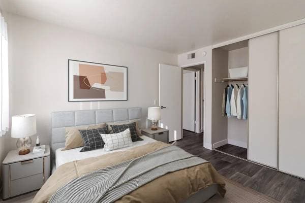 1BR/1BA Apartment on Pine Street · Martinez photo 1