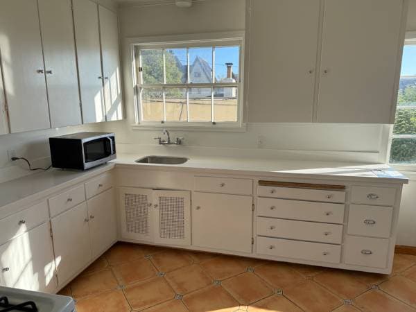 3BR/1BA Duplex on Spruce · Berkeley photo 5
