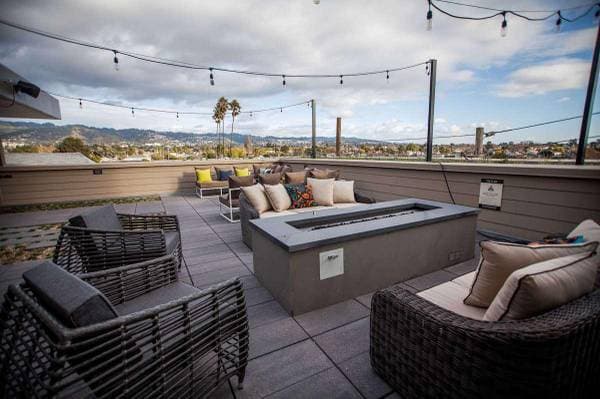1BR/1BA Apartment on San Pablo Ave · Berkeley photo 3