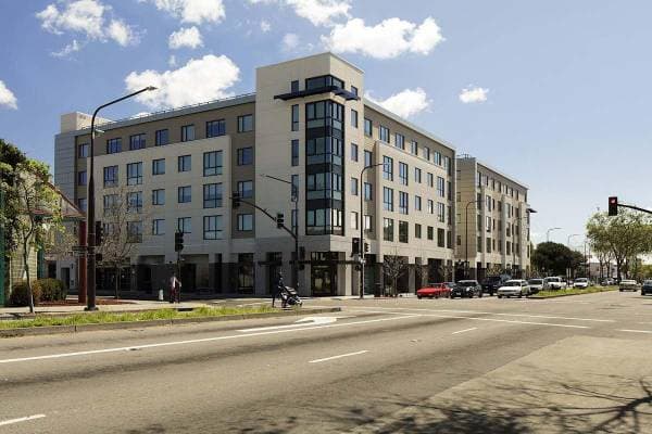 1BR/1BA Apartment on San Pablo Ave · Berkeley photo 5