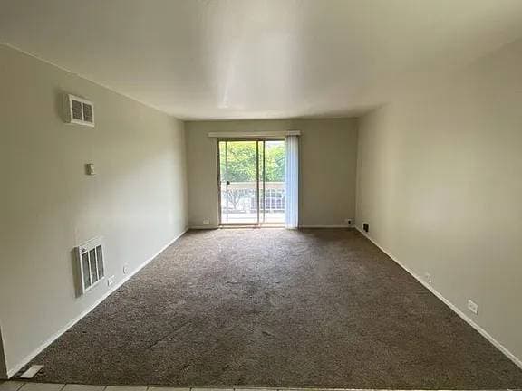 373 Staten Ave photo 5