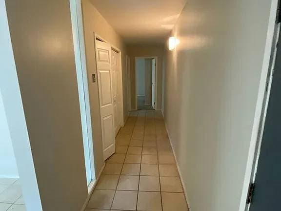 373 Staten Ave photo 3