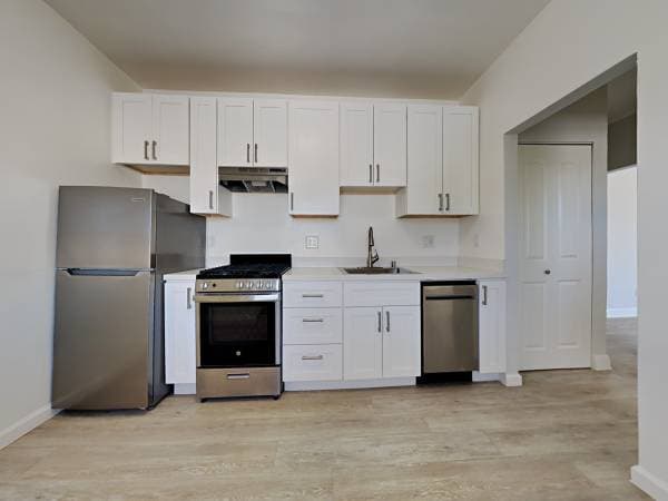 0BR/1BA Apartment on Alcatraz Ave · Oakland photo 1