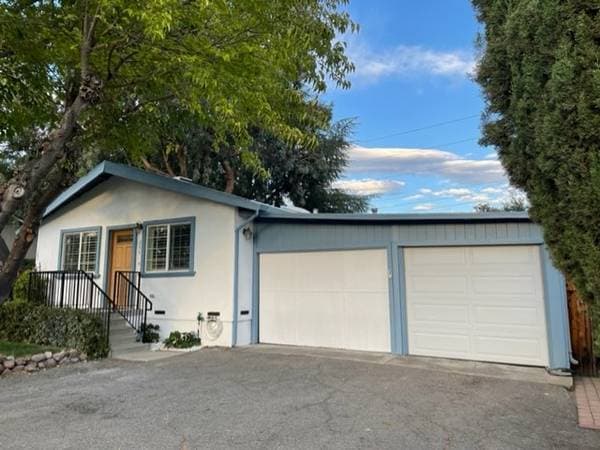 1BR/1BA Duplex on Ludell Dr · Walnut Creek photo 2