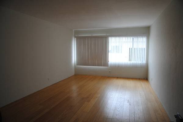 Apartments on Orange St · Oakland photo 4