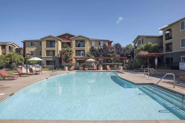 1BR/1BA Apartment on Valle Vista Ave · Vallejo photo 4