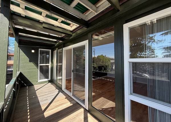 1BR/1BA Single Family House on 35th Ave · Oakland photo 1