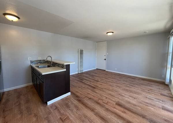 1BR/1BA Single Family House on 35th Ave · Oakland photo 4