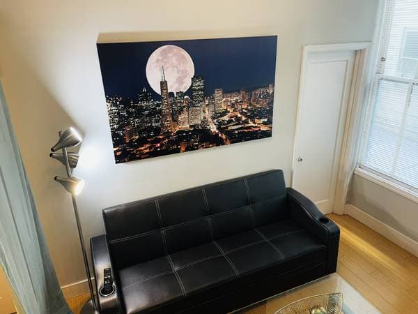 1BR/1BA Apartment · San Francisco photo 1