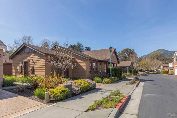 1BR/1BA Single Family House on Camellia Cir · Larkspur photo 1