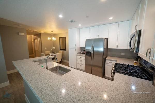 2BR/2BA Apartment on Hopper Ave · Santa Rosa photo 3