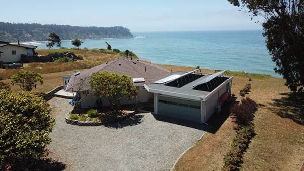 3BR/1BA Single Family House · Trinidad photo 1