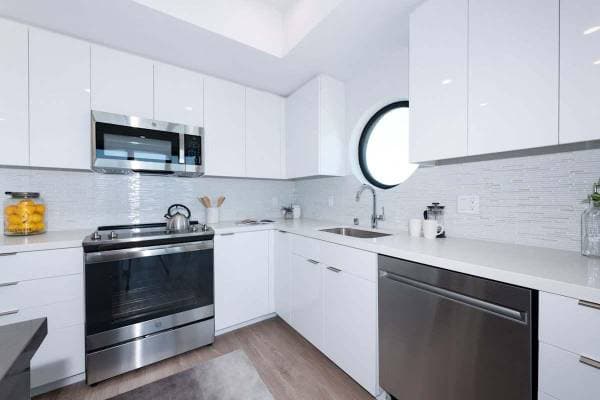 1BR/1BA Apartment on San Pablo Ave · Berkeley photo 1