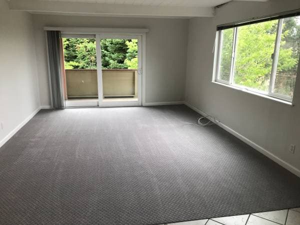 2BR/1BA Apartment on Golden Gate Avenue · Richmond photo 2