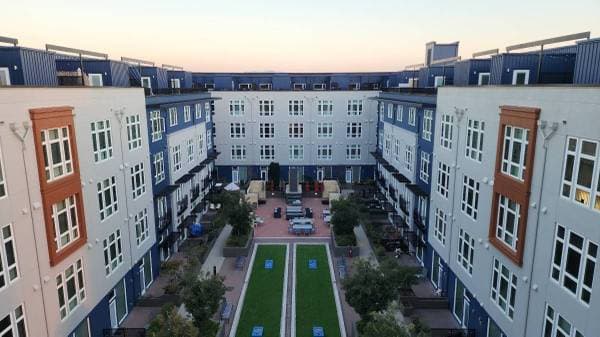 2BR/3BA Apartment · San Jose photo 1