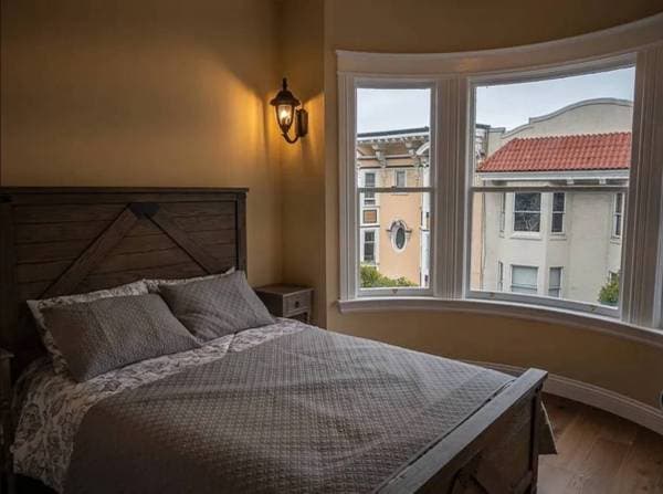 4BR/3BA Flat · San Francisco photo 5
