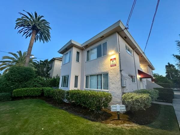 1BR/1BA Apartment · Stanford photo 1