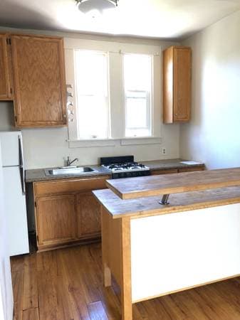 2BR/2BA Apartment on Golden Gate Ave · San Francisco photo 3