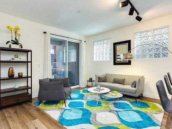 3BR/2BA Condo on 40th St · Emeryville photo 2