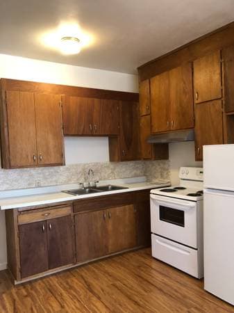 2BR/1BA Apartment · Berkeley photo 3