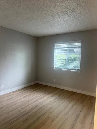 1BR/1BA Apartment on Peach Tree Drive · Fairfield photo 2