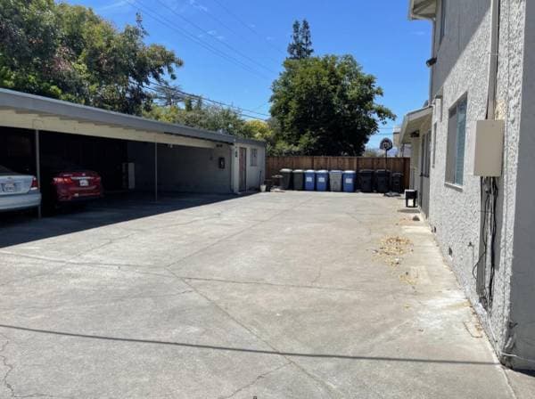 2BR/1BA Apartment on Magliocco Dr · San Jose photo 2