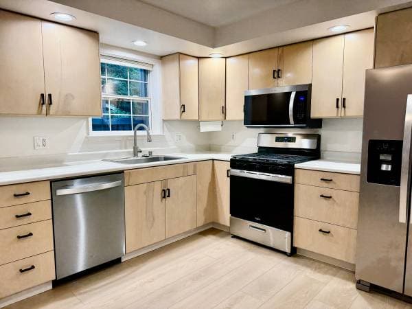 1BR/1BA Single Family House · Boyes Hot Springs photo 3
