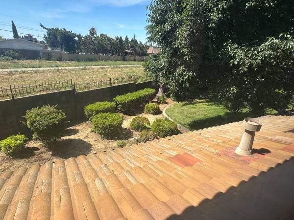 2BR/3BA Townhouse · Fairfield photo 2