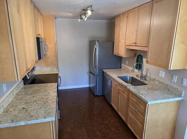 2BR/2BA Condo · Port Costa photo 4