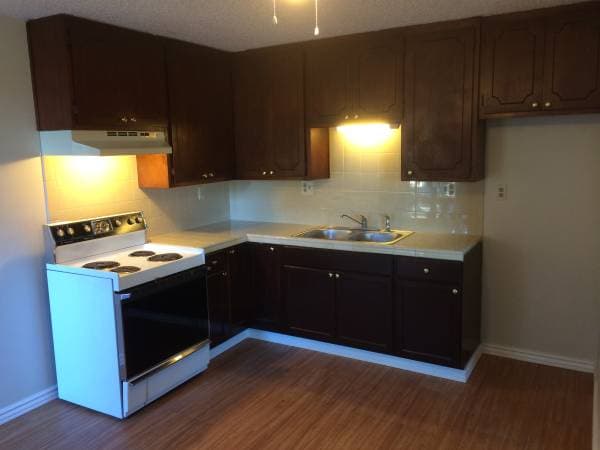 0BR/1BA Apartment · Lakeport photo 1